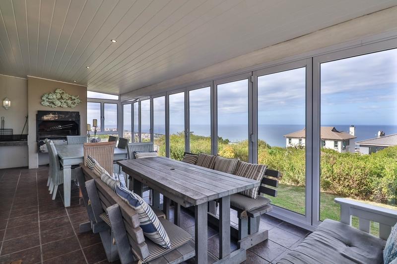 To Let 4 Bedroom Property for Rent in Pinnacle Point Golf Estate Western Cape